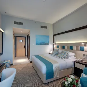 Hotel Avenue ***