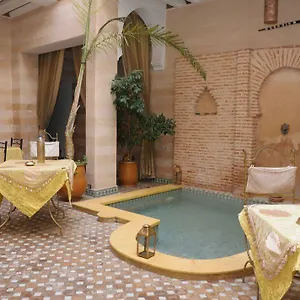 4* Riad Schanez